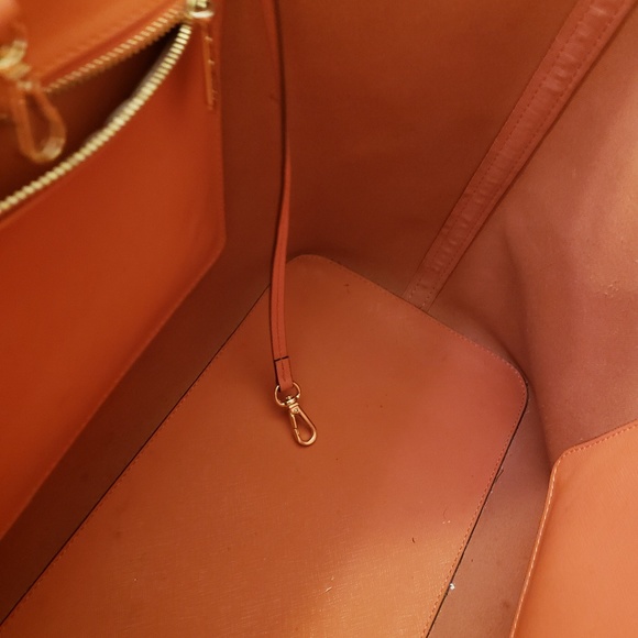 Handbag - Picture 4 of 4